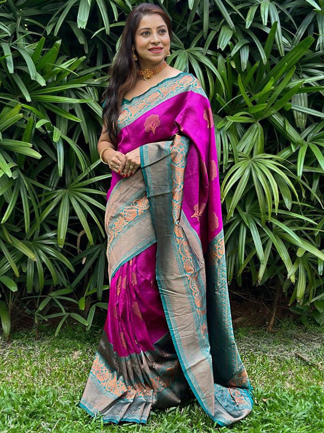 

Anouk Rustic Woven Design Zari Silk Blend Banarasi Saree, Magenta