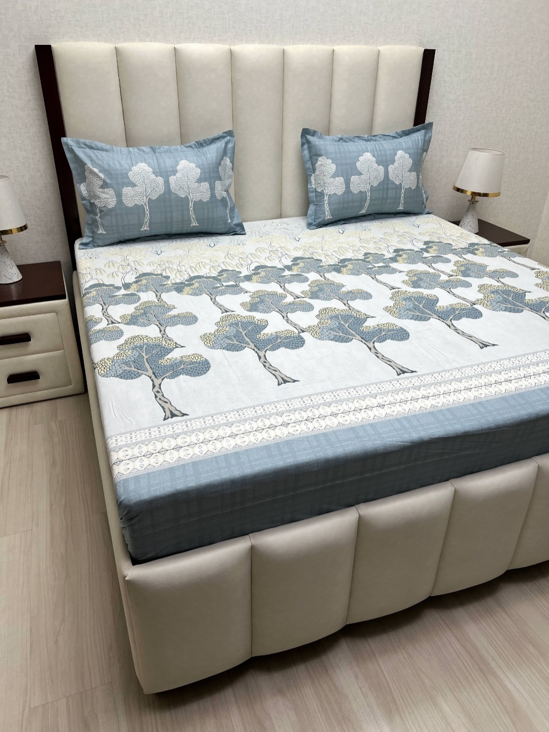 

Pure Decor Lifestyle Blue Floral Printed Cotton 250 TC King Bedsheet Set 2.74m X 2.74m