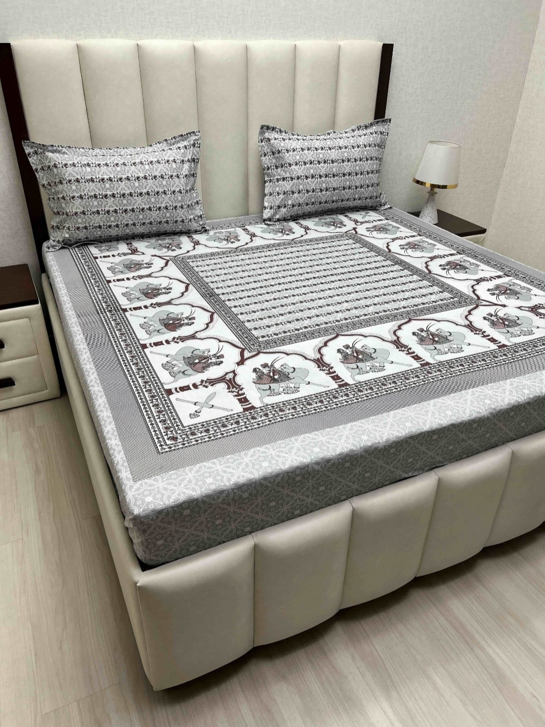 

Pure Decor Lifestyle Grey Printed 300 TC Pure Cotton King Bedsheet Set 2.74 m x 2.74 m