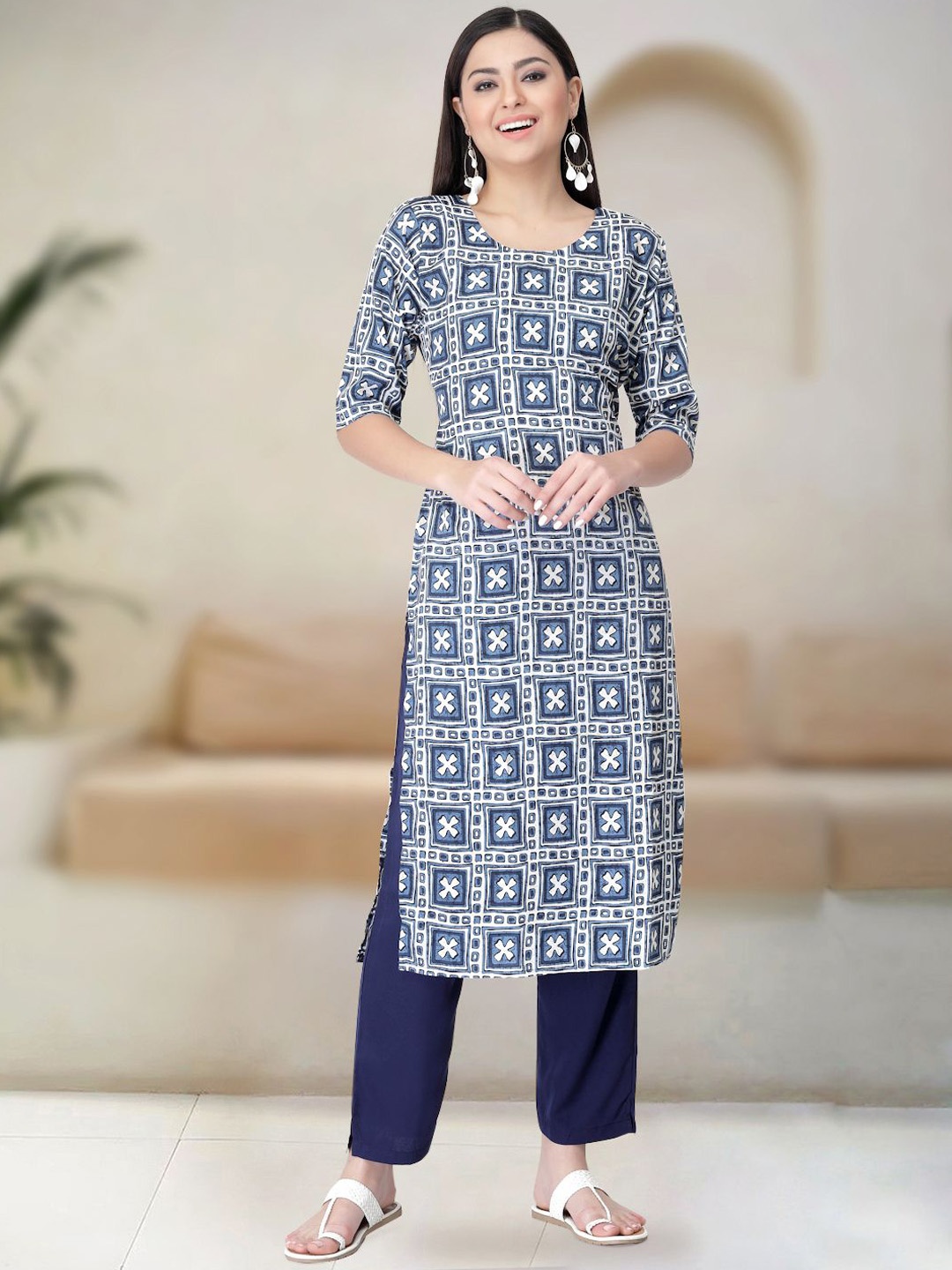 

Moda Rapido Geometric Printed Round Neck Straight Kurta With Trouser, Blue