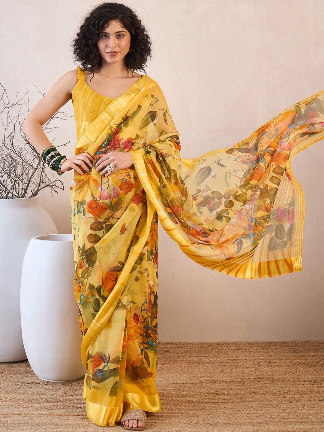 

Anouk Rustic Floral Zari Pure Linen Ready to Wear Bagh Saree, Yellow