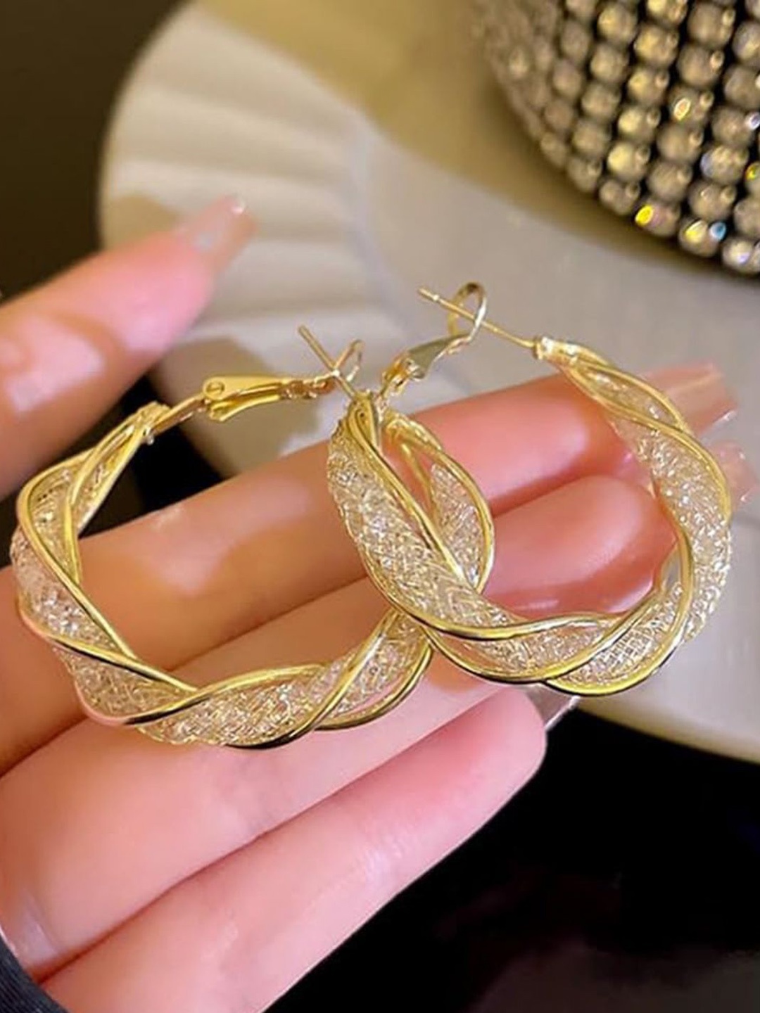 

PolluxCraft Korean Gold-Plated Contemporary Shaped Hoop Earrings