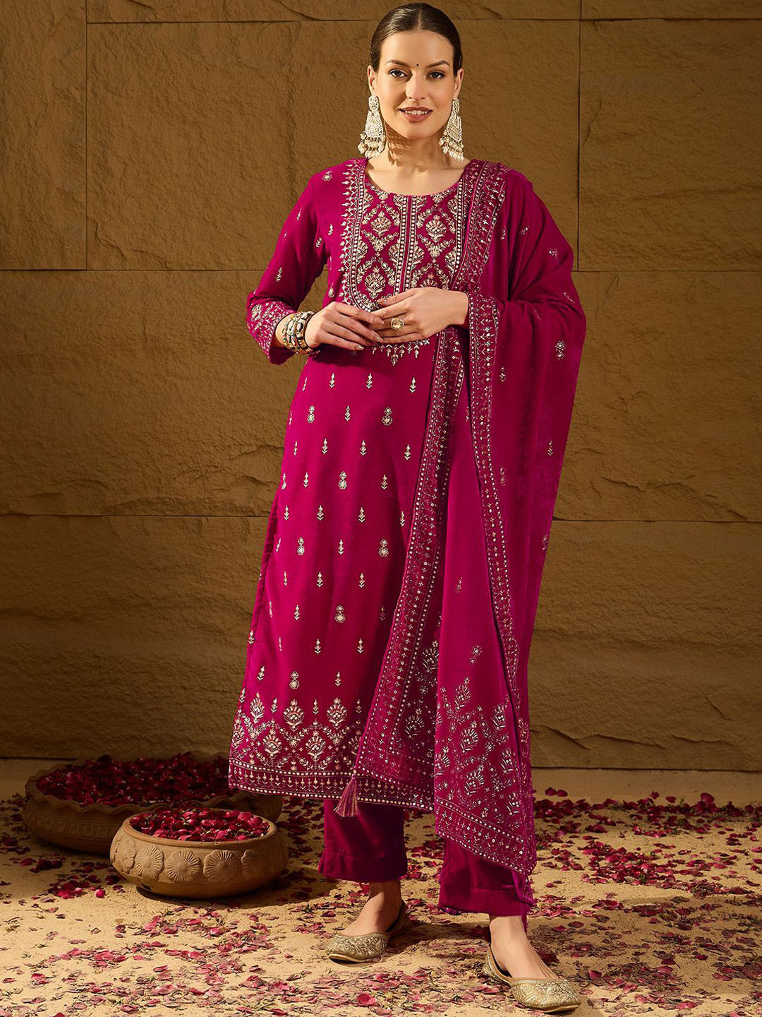 

House of Pataudi Embroidered Velvet Straight Kurta With Trousers And Dupatta, Pink