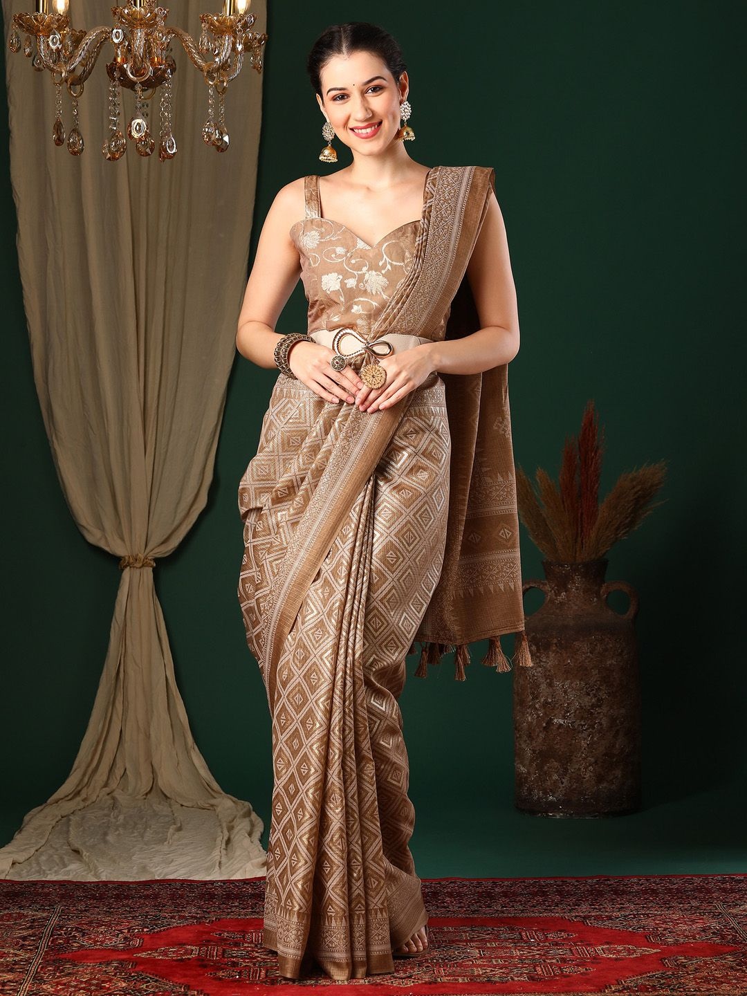 

Mitera Woven Design Saree, Beige