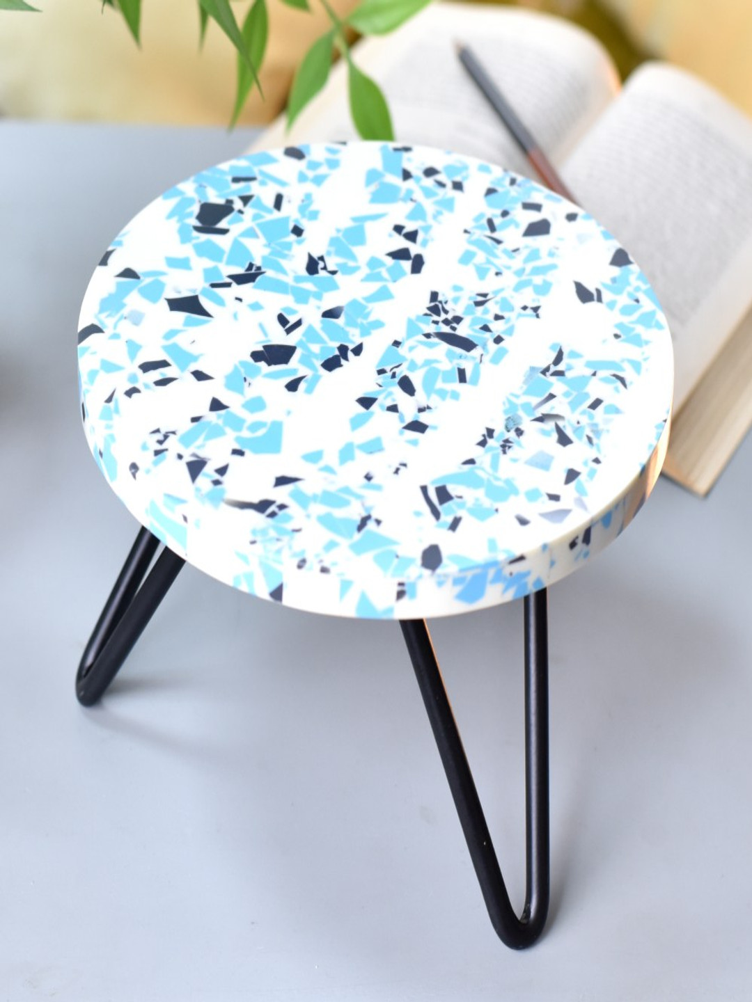 

Indianshelf White & Blue Wooden Easy to Clean Cake Stand