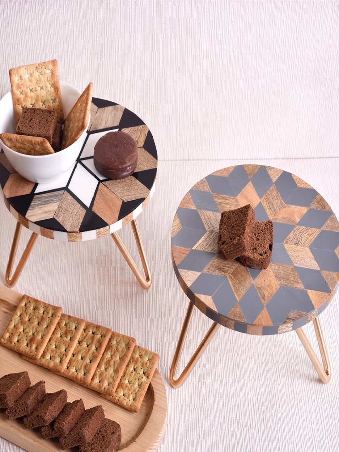 

Indianshelf Brown & Grey 2 Pieces Wooden Easy to Clean Cake Stand
