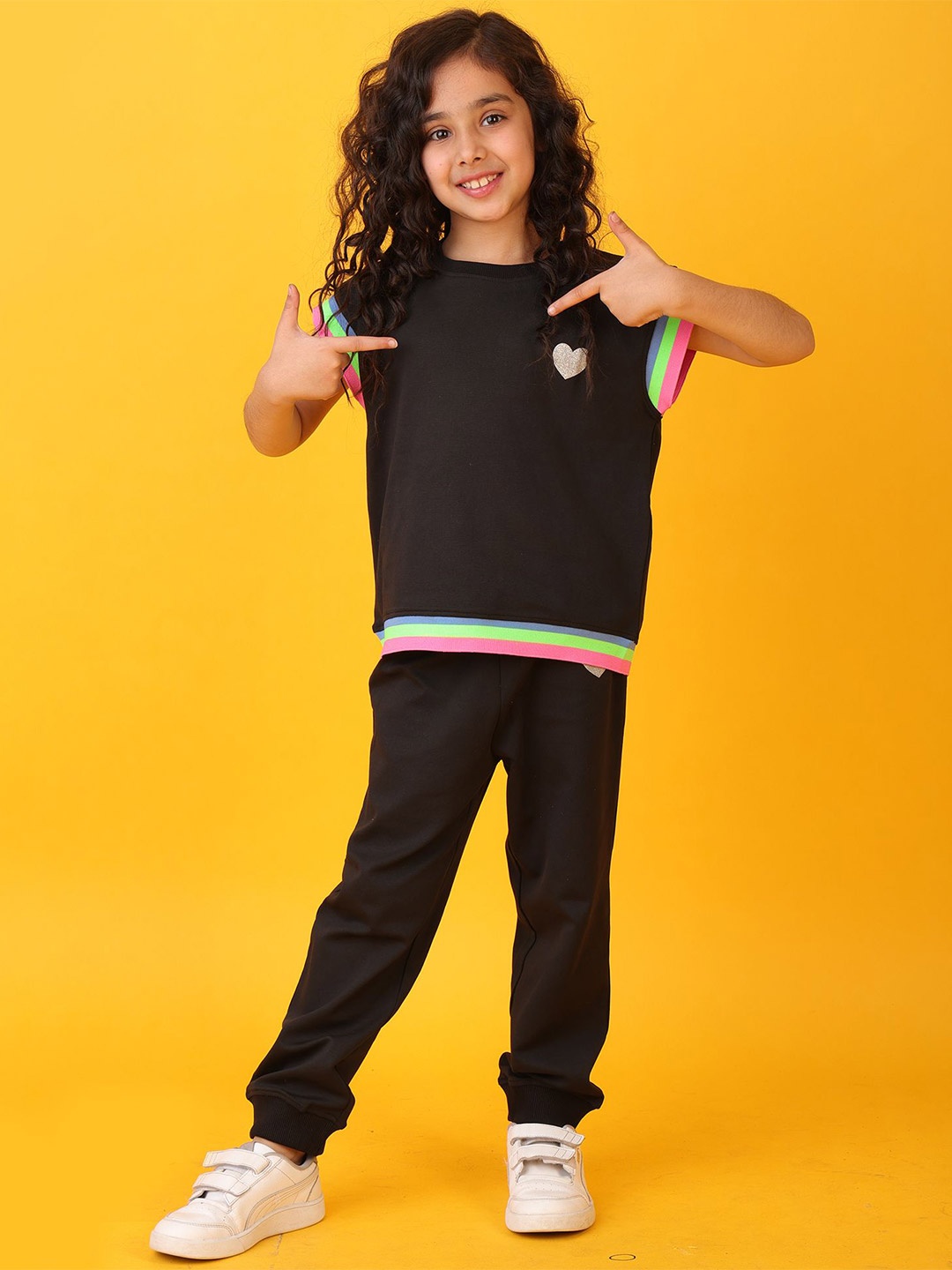 

Anthrilo Girls Interlock Rib T-Shirt With Jogger Set, Black