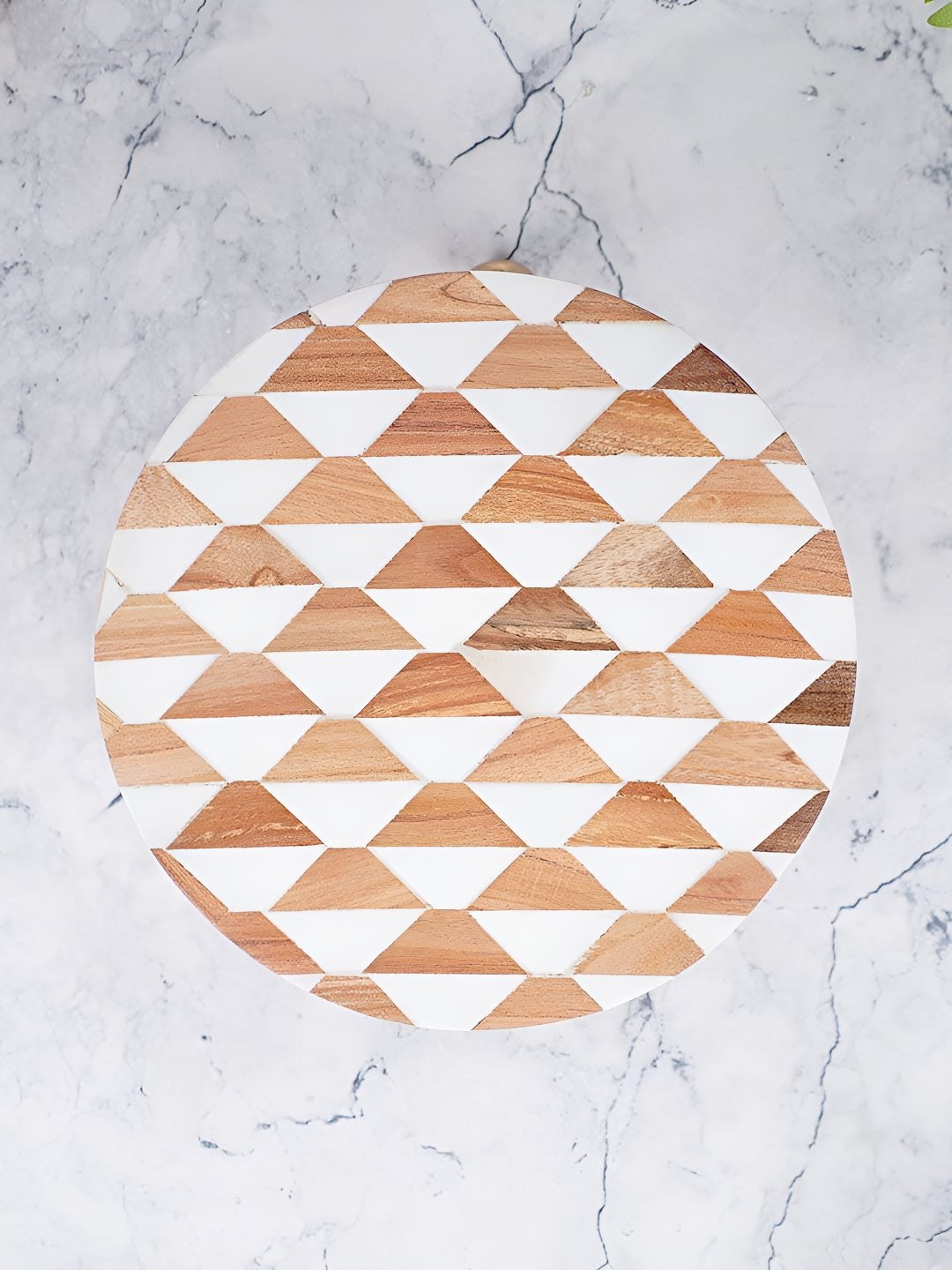 

Indianshelf White & Brown Geometric Printed Wooden Easy to Clean Cake Board
