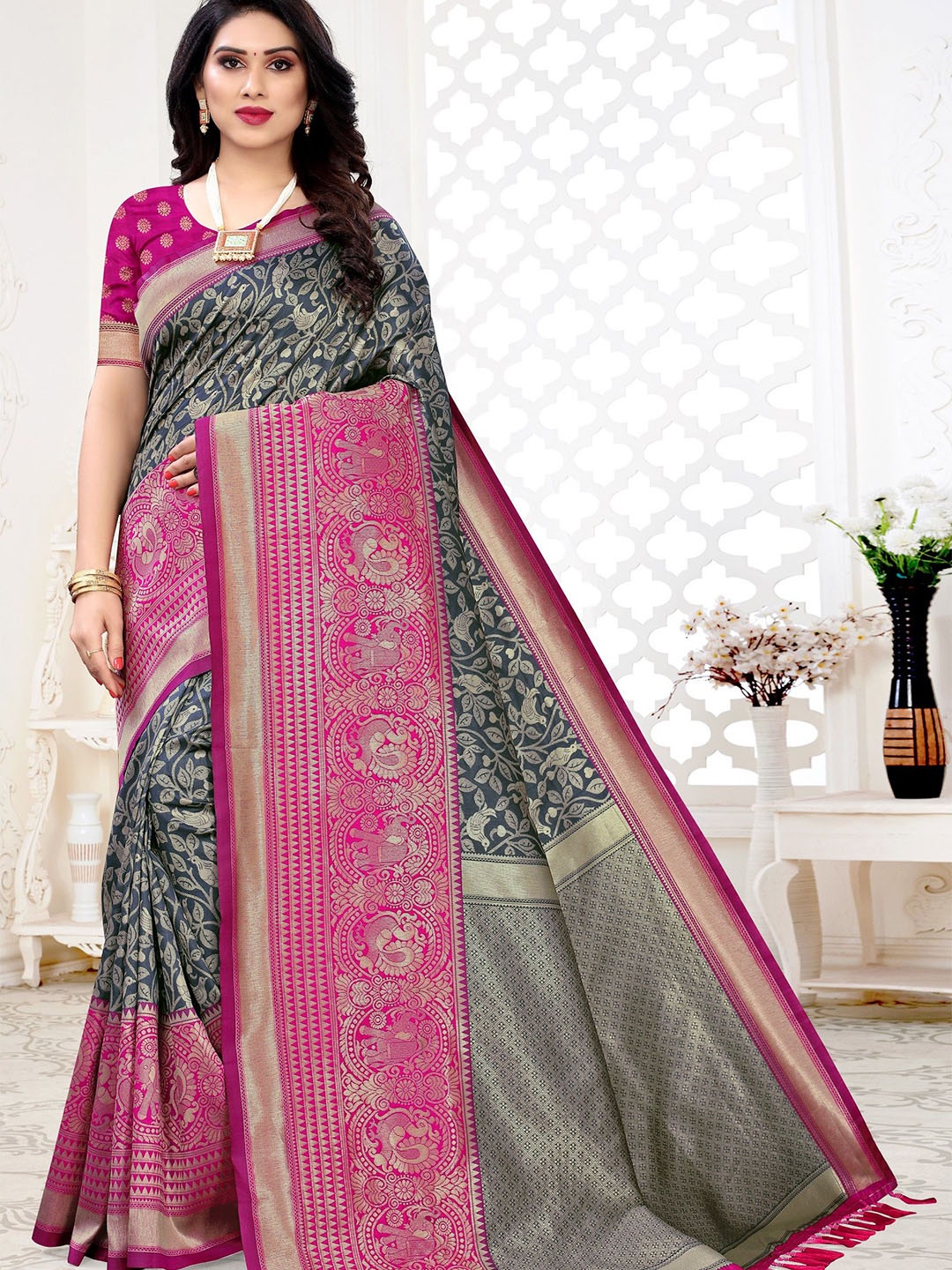 

DIVASTRI Woven Design Zari Art Silk Banarasi Saree, Grey