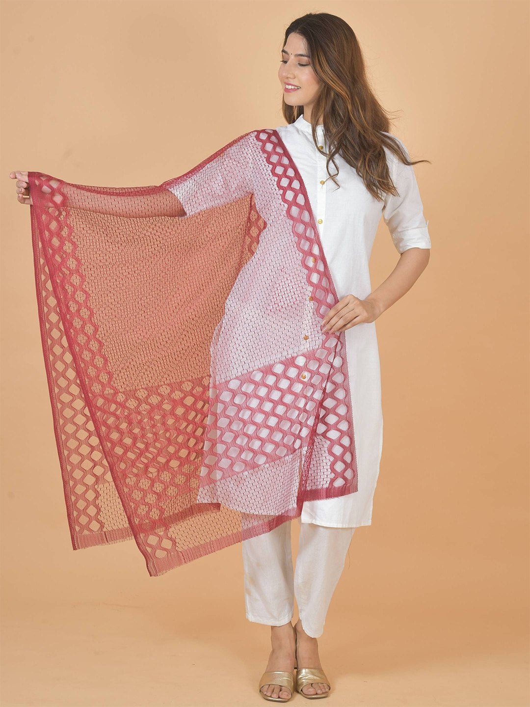 

LA FEMINAE Geometric Woven Design Dupatta, Maroon