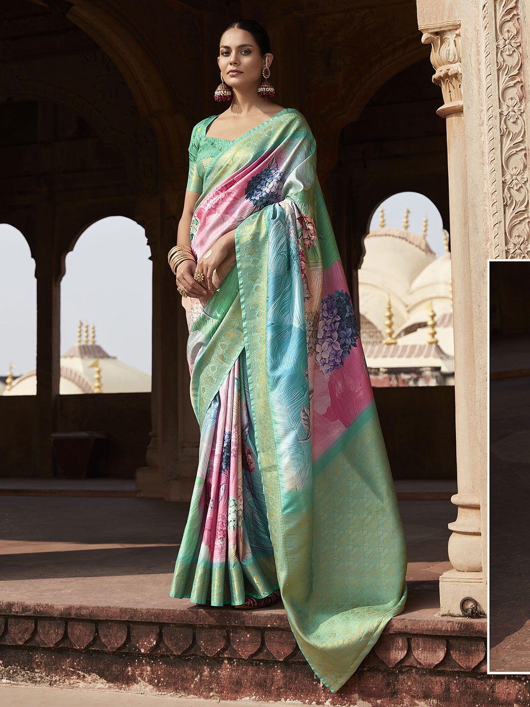 

Blissta Floral Zari Silk Blend Handloom Saree, Blue