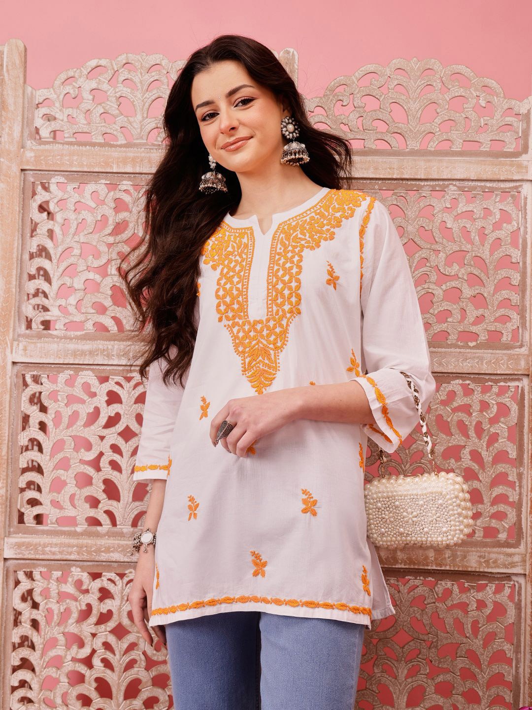 

ADA Ethnic Motifs Embroidered Chikankari Chikankari Kurti, White