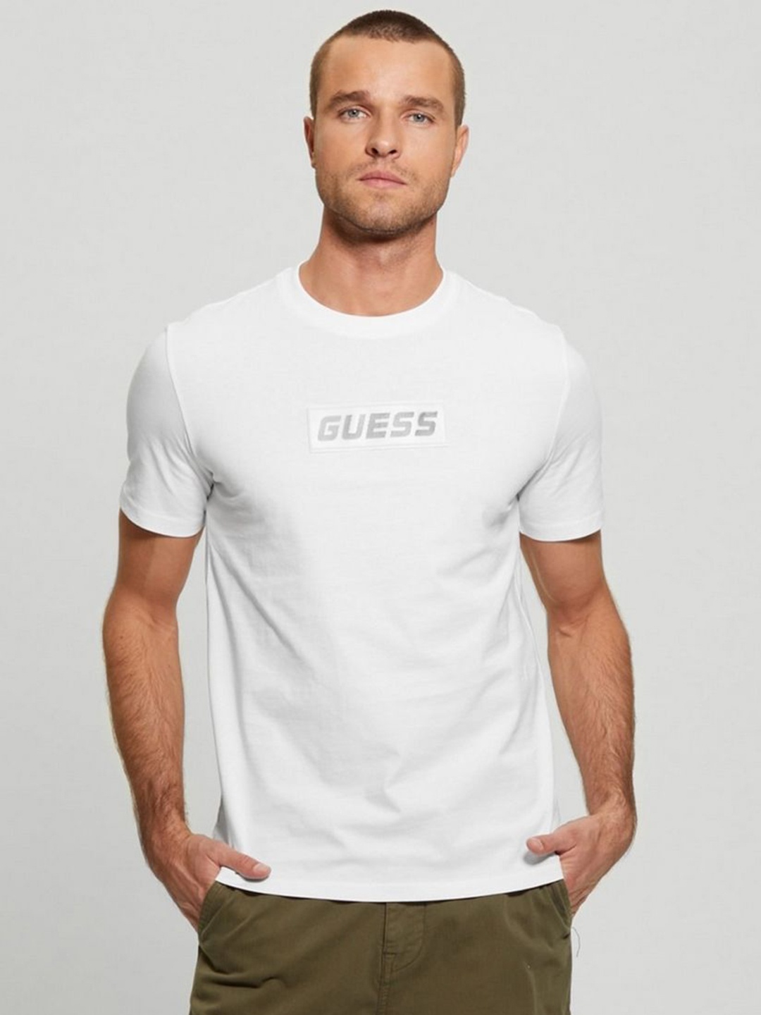 

GUESS Men Typography Printed Round Neck Cotton T-shirt, White