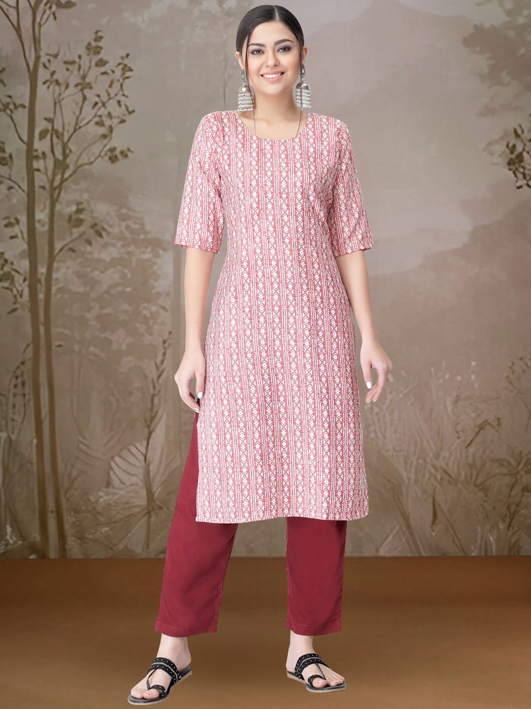 

Moda Rapido Geometric Printed Round Neck Straight Kurta With Trousers, Peach
