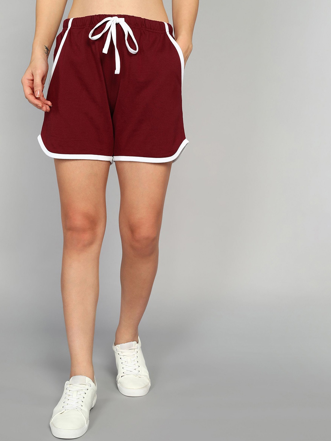 

Metronaut Women Solid Cotton Sports Shorts, Maroon