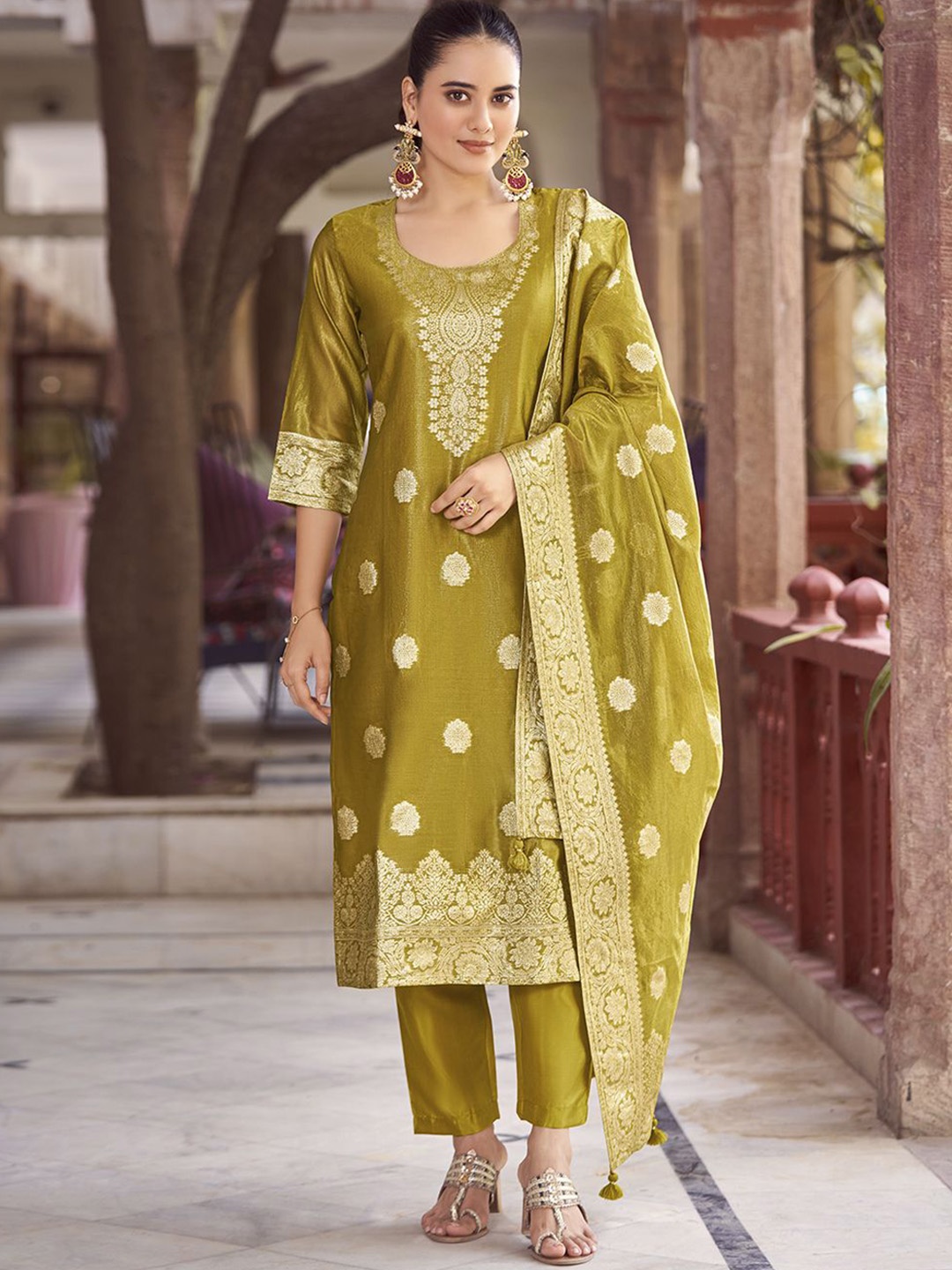 

KALINI Women Floral Regular Kurta with Trousers & With Dupatta, Mustard