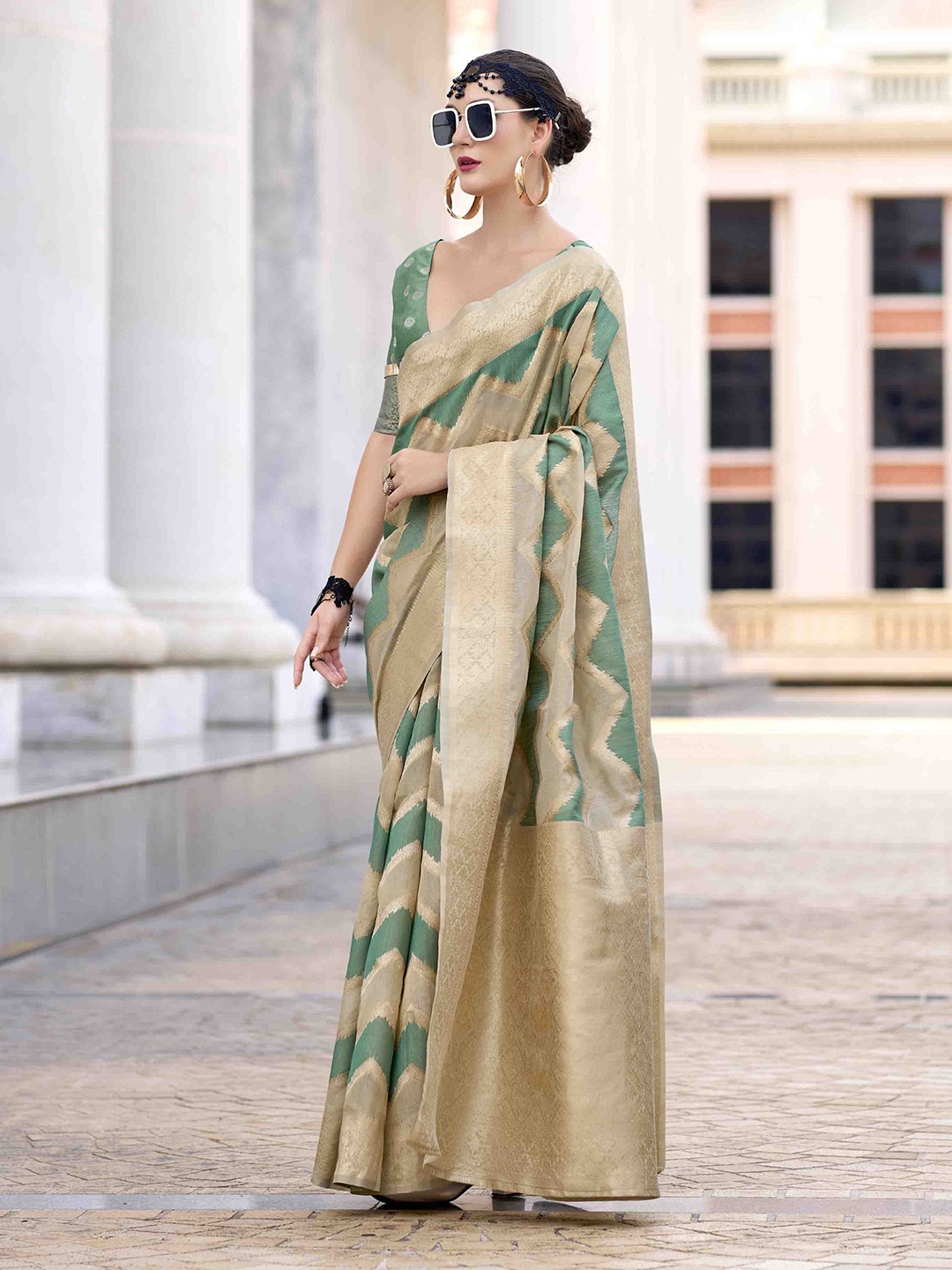 

Blissta Woven Design Zari Linen Blend Saree, Sea green