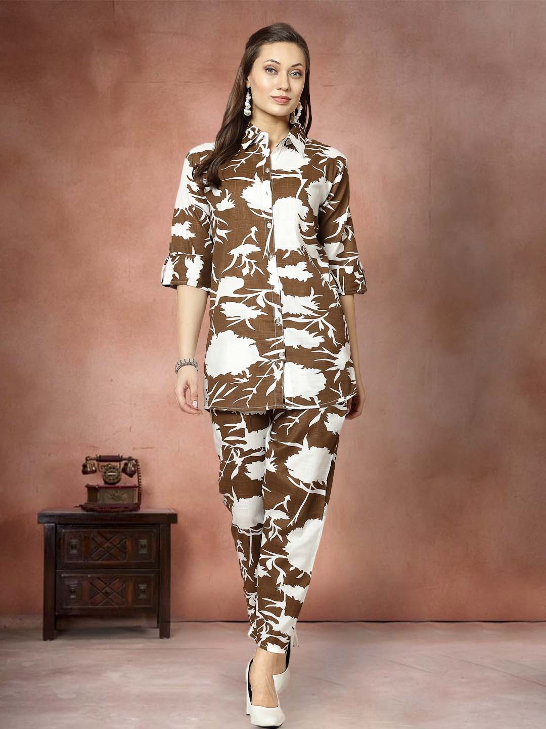 

Moda Rapido Printed Shirt With Trousers Co-Ords, Brown