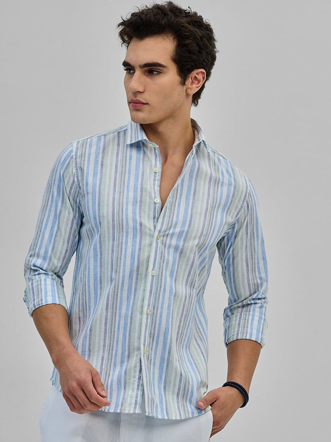 

Snitch Men Smart Slim Fit Opaque Striped Casual Shirt, Green