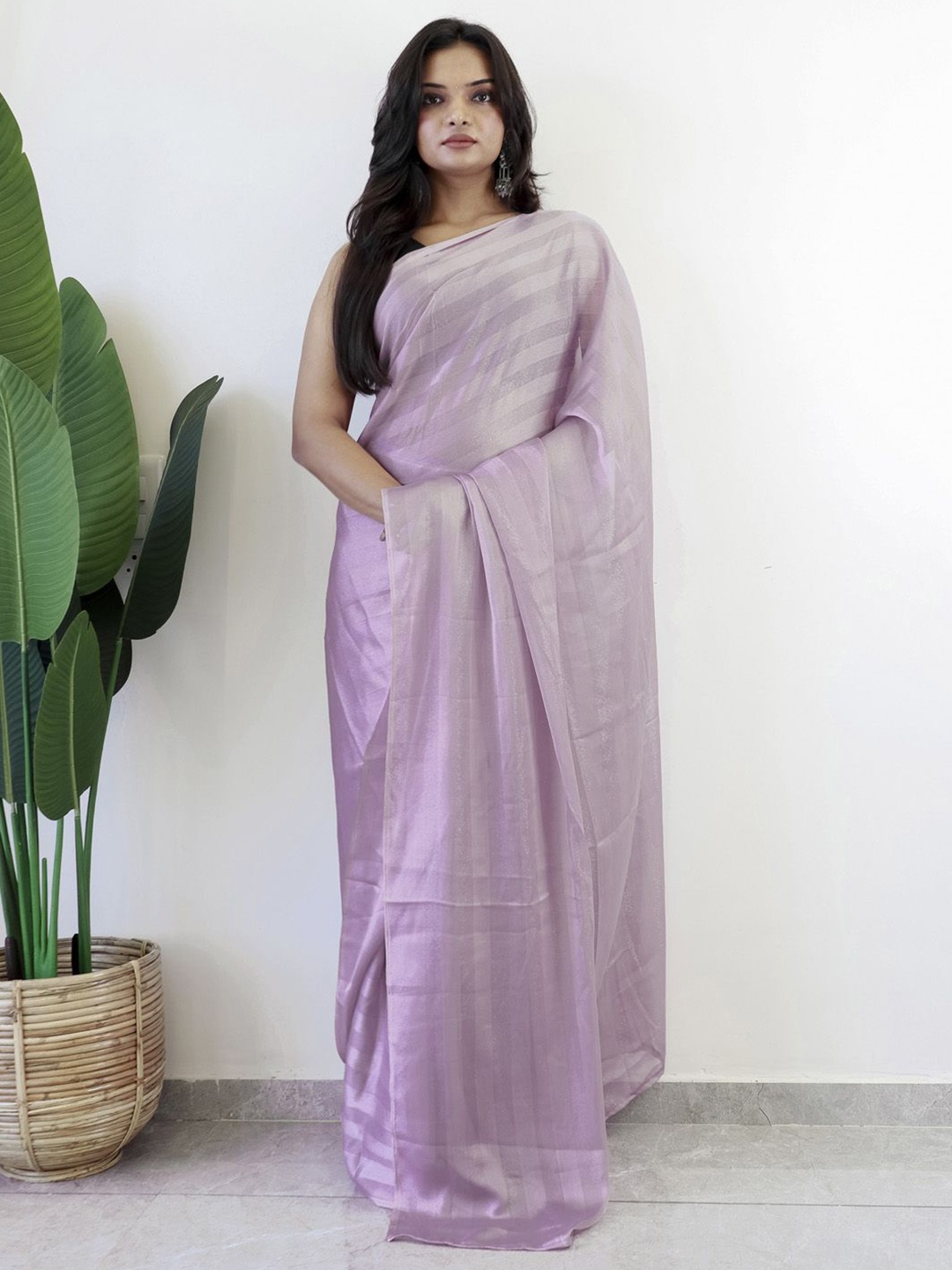 

Anouk Rustic Striped Poly Georgette Ready to Wear Saree, Mauve