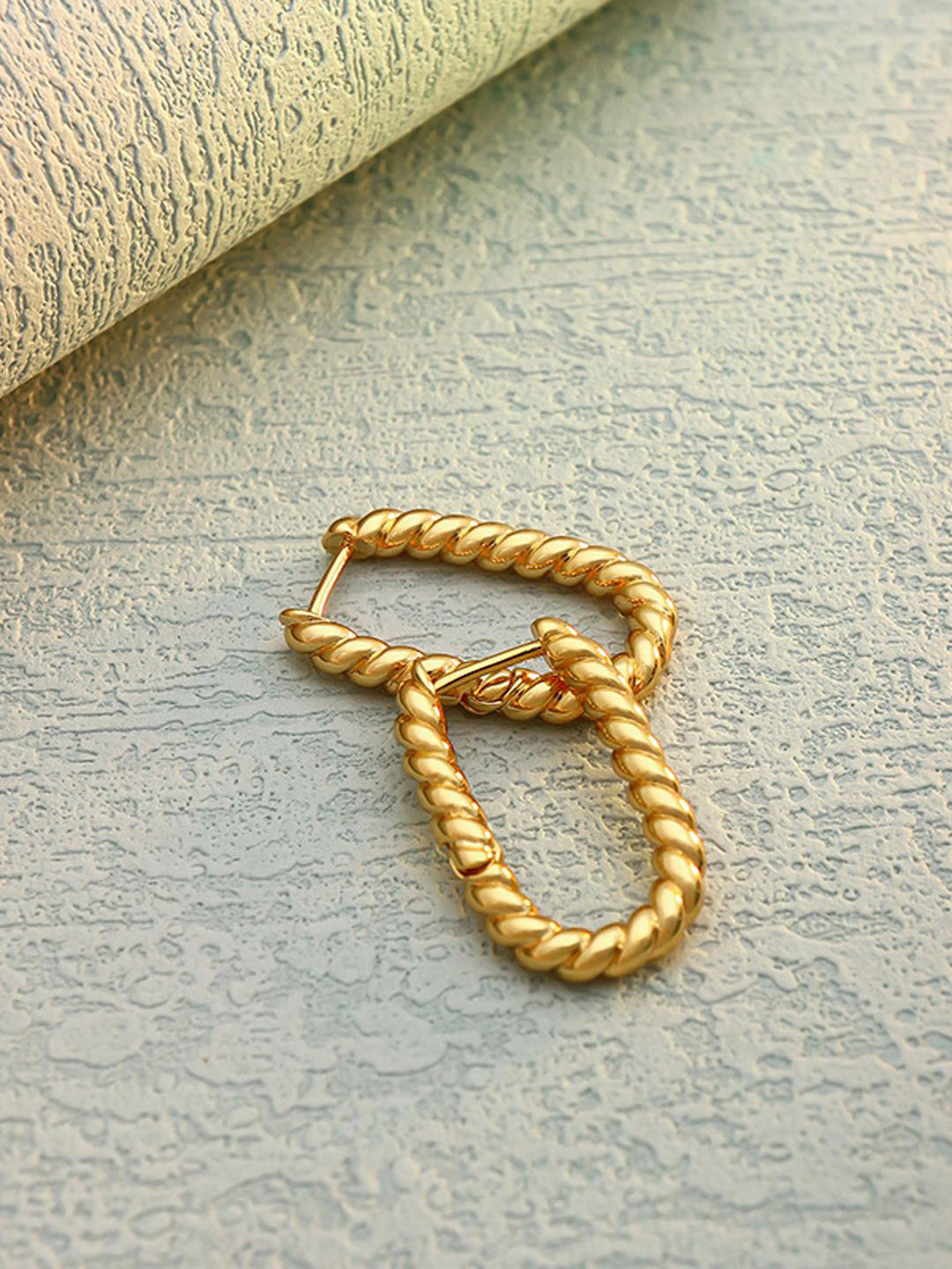 

KRENOZ Gold-Plated Stainless Steel Twisted U Shaped Hoop Earrings