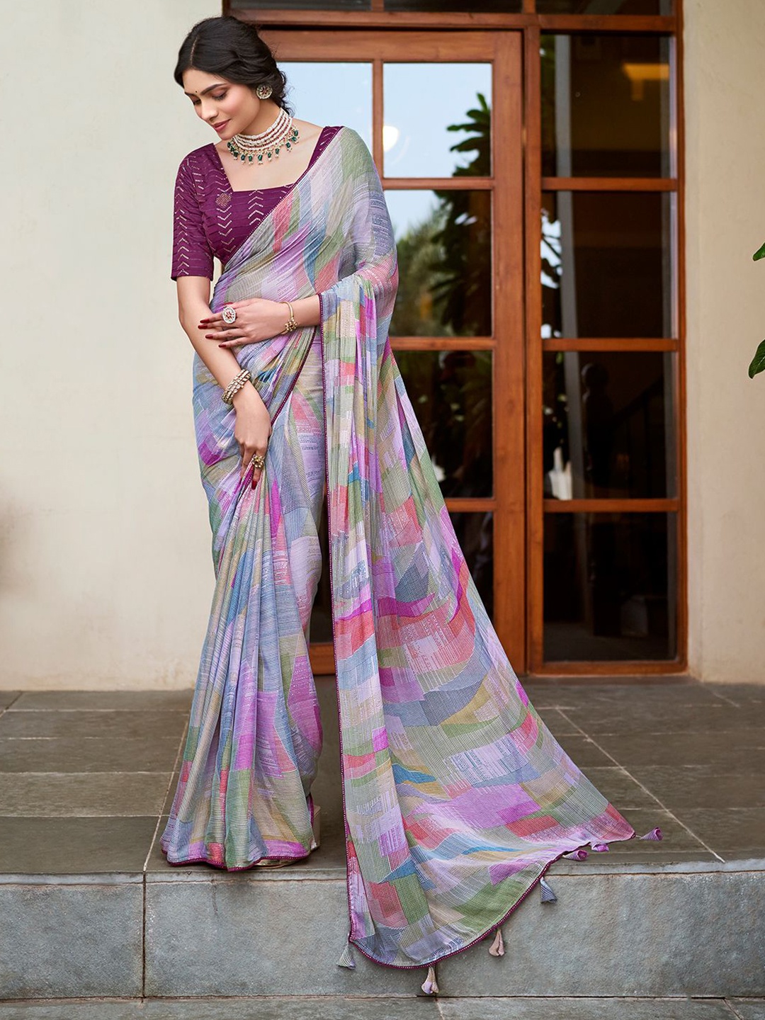 

DIVASTRI Beads and Stones Poly Chiffon Designer Bagru Saree, Purple