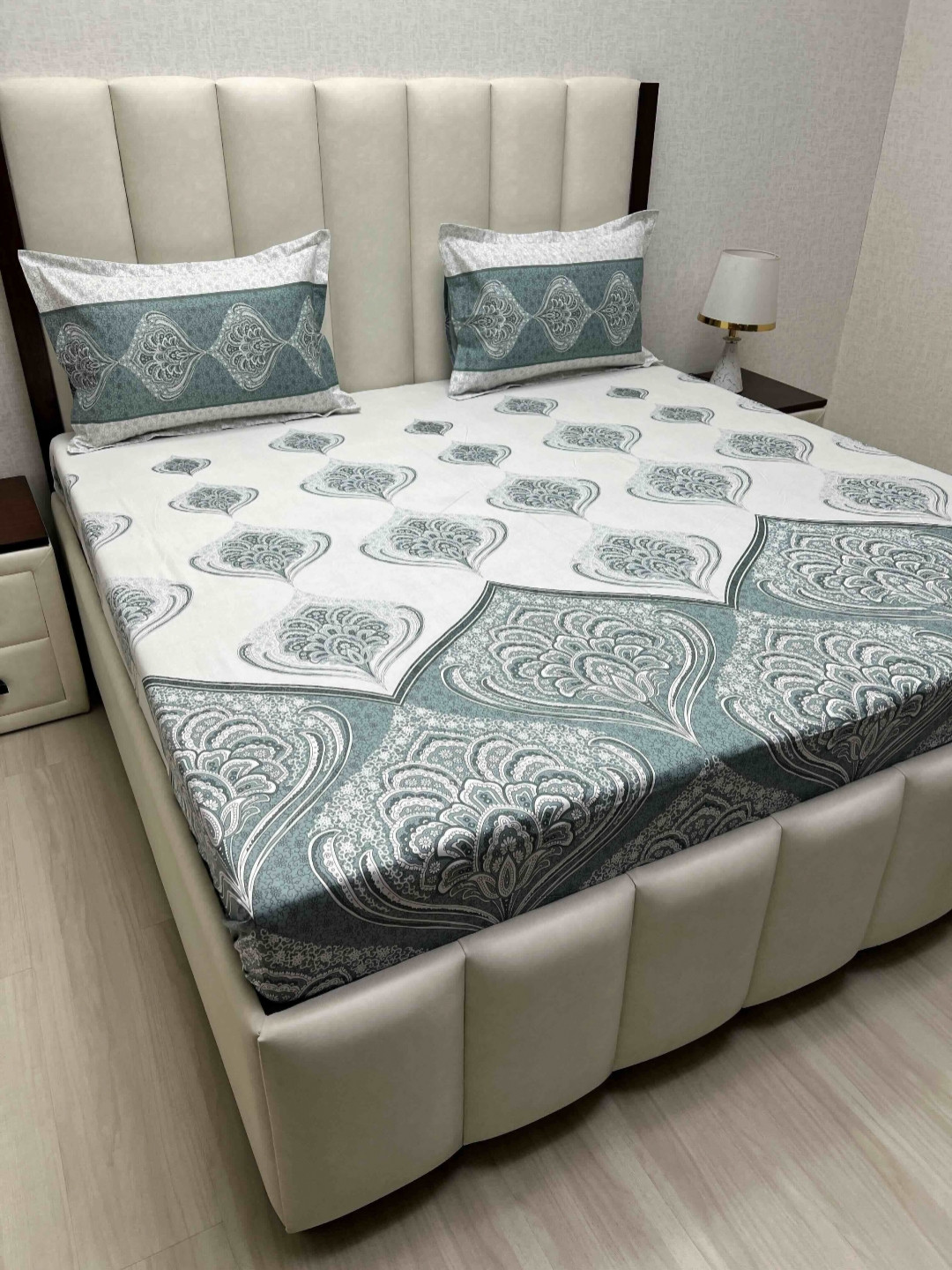 

Pure Decor Lifestyle Green Printed Pure Cotton 300TC King Bedsheet Set - 2.74 m x 2.74 m