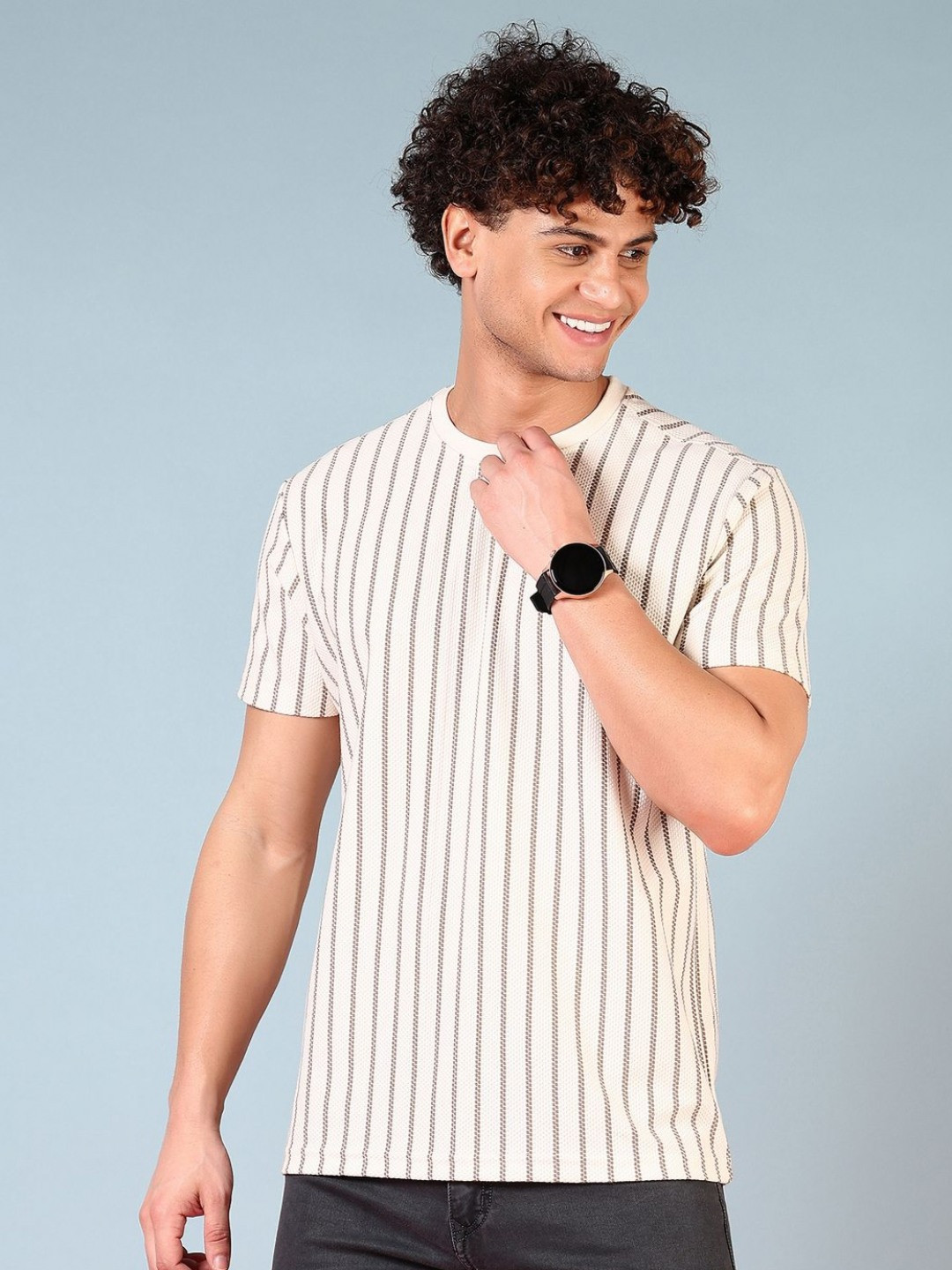 

V-Mart Men Striped Monochrome Pockets T-shirt, Off white