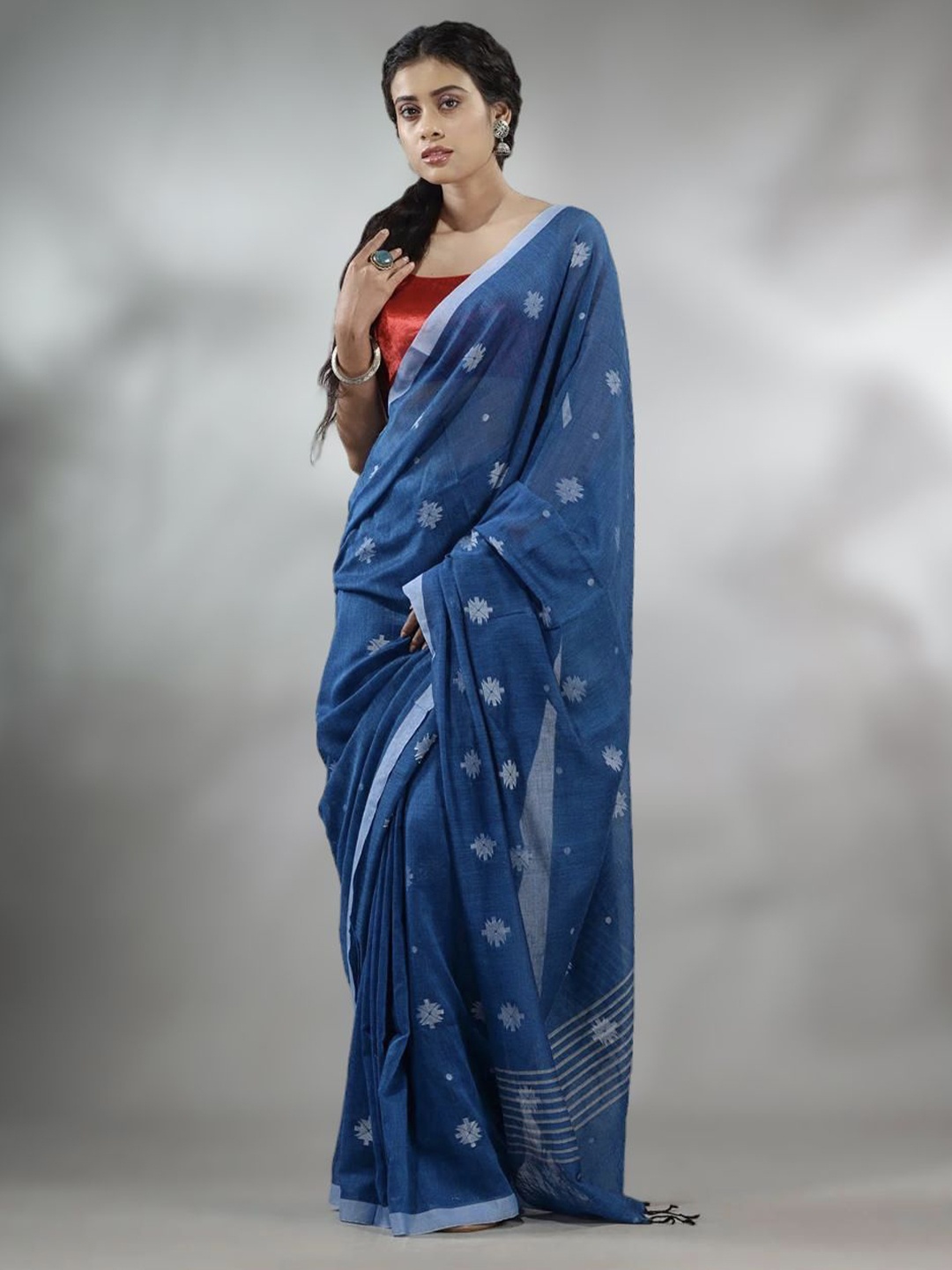 

Ruuprekha Ethnic Motifs Zari Pure Cotton Khadi Saree, Blue