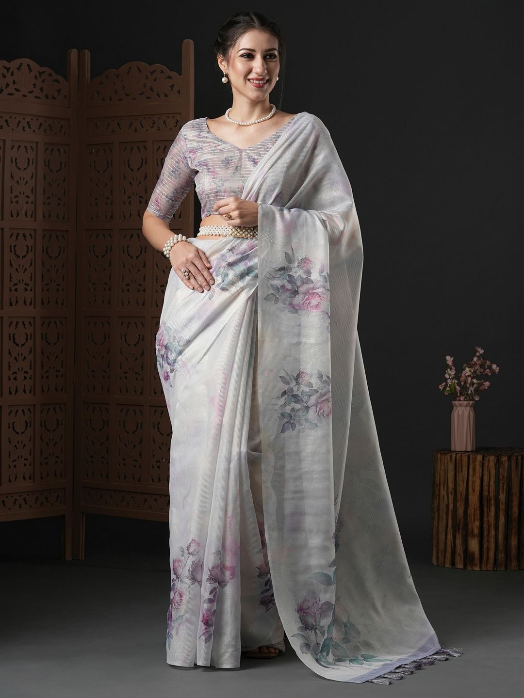 

Mitera Floral Zari Organza Saree, White