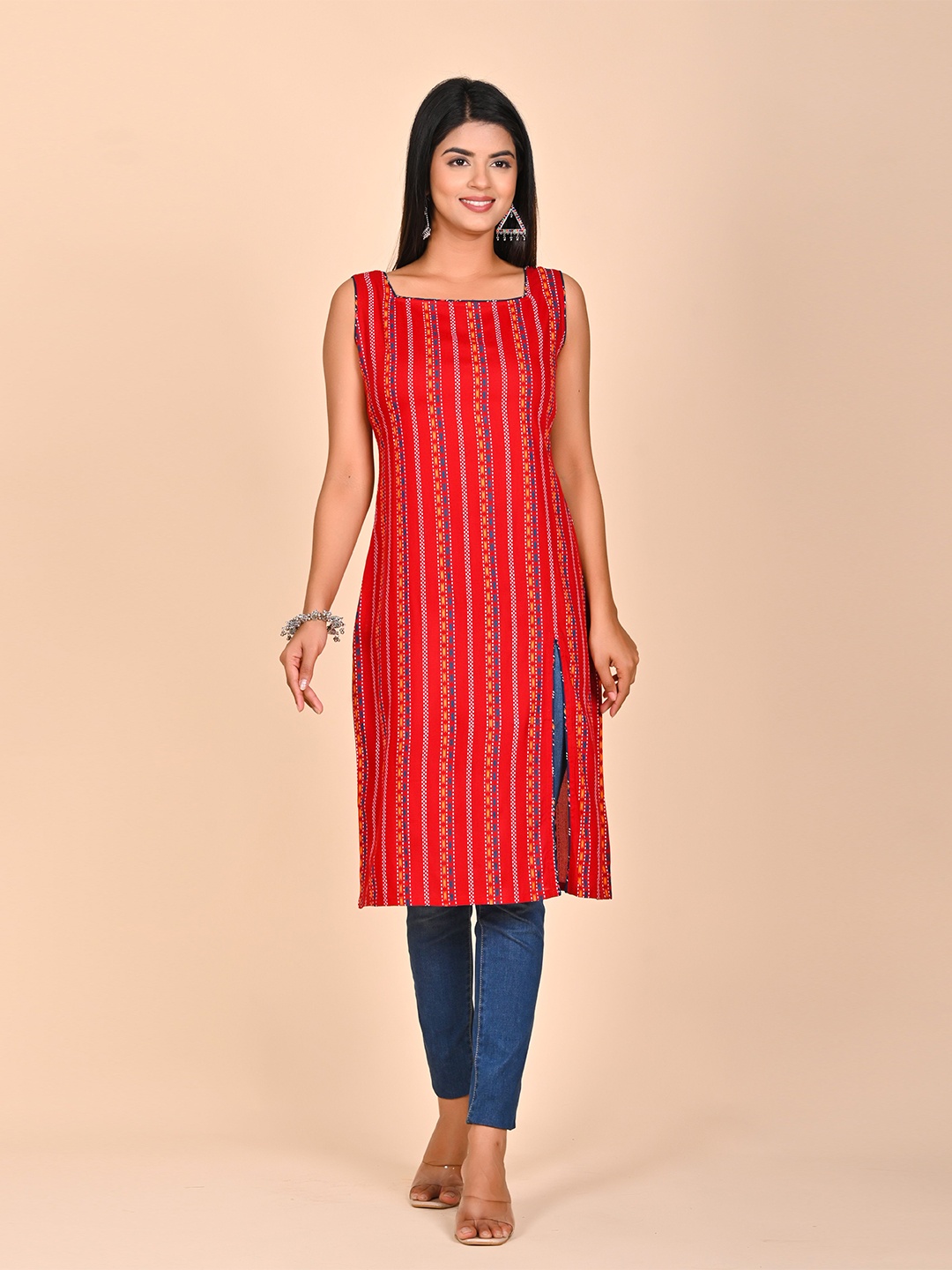 

Rashmi Shree Creation Geometric Printed Square Neck Straight Kurta, Red