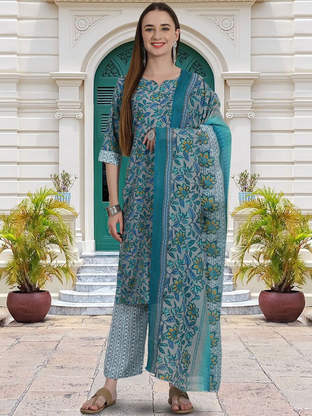 

Moda Rapido Floral Printed Straight Kurta with Trouser & Dupatta, Green