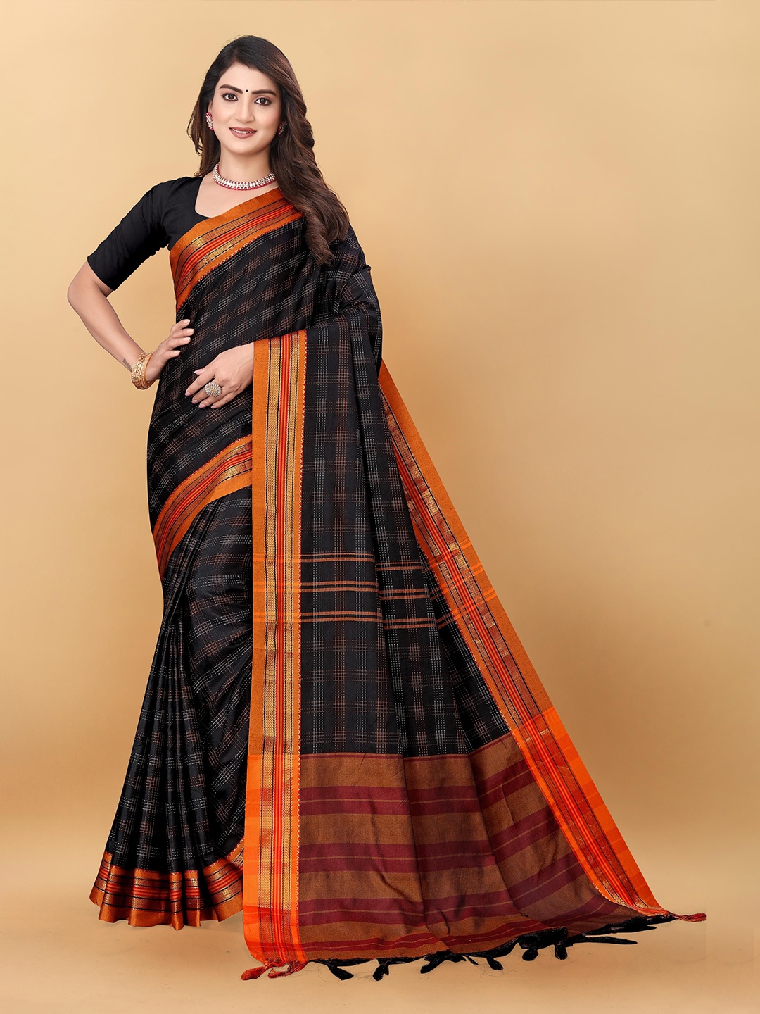 

MAGNEITTA Woven Design Zari Silk Cotton Ilkal Saree, Black