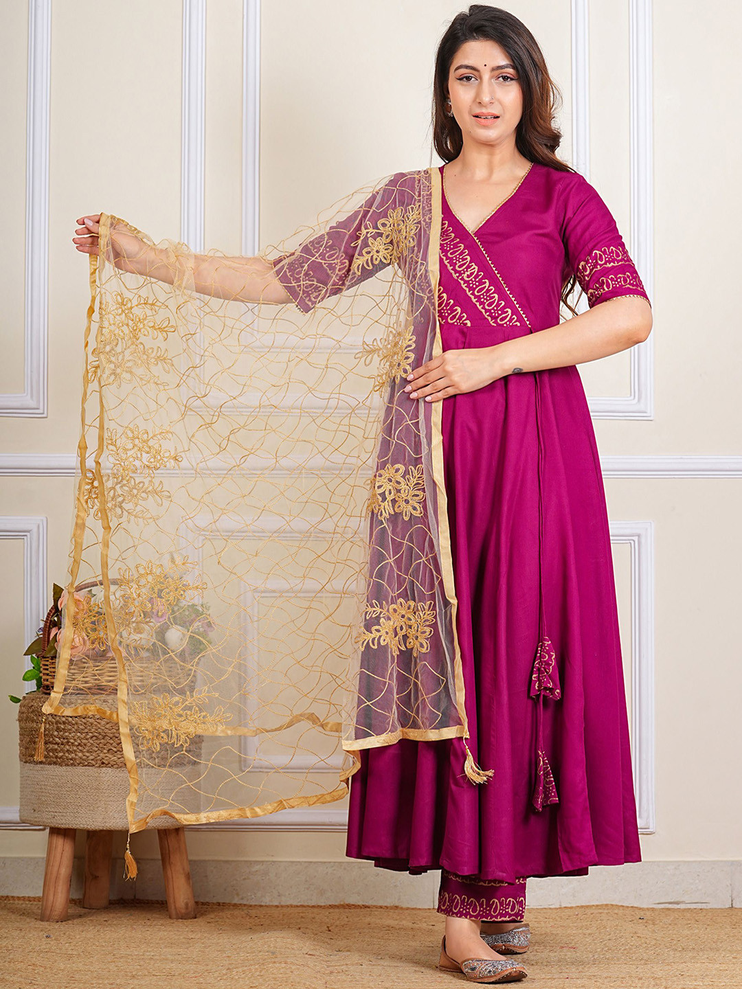 

Indi INSIDE Paisley Yoke Design Angrakha Gotta Patti Kurta With Trousers & Dupatta, Magenta