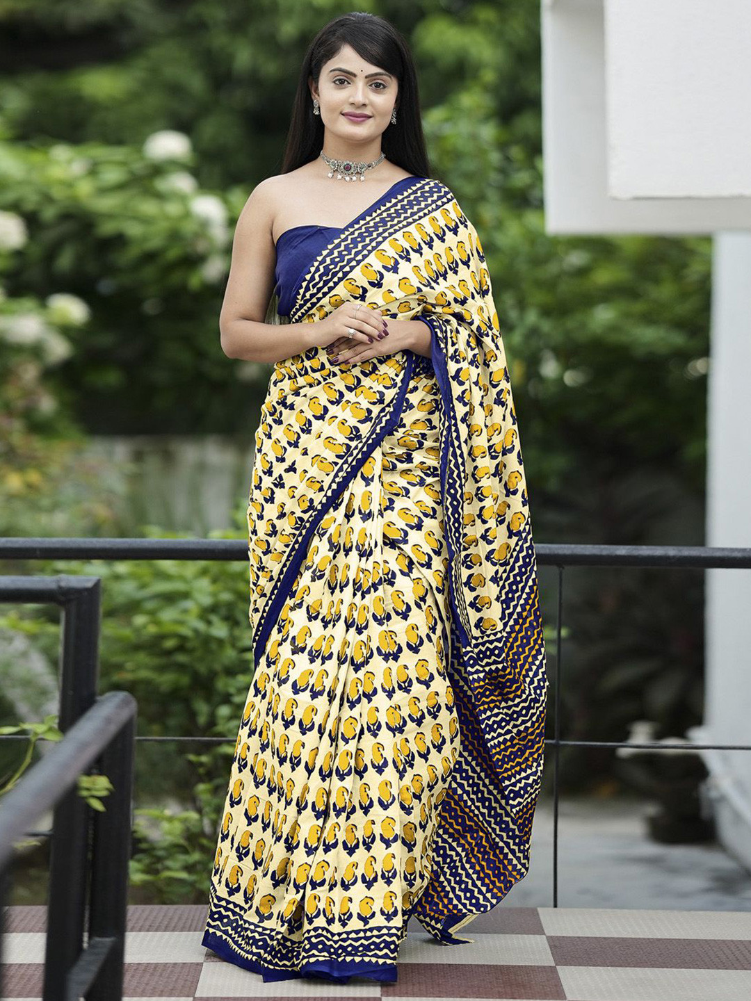 

Mitera Bagru Saree, Yellow