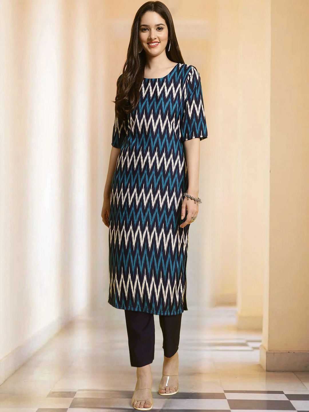 

Moda Rapido Chevron Printed Round Neck Straight Kurta With Trousers, Blue