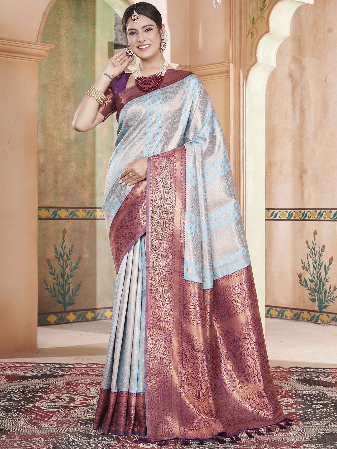 

DIVASTRI Woven Design Zari Silk Blend Kanjeevaram Saree, Turquoise blue