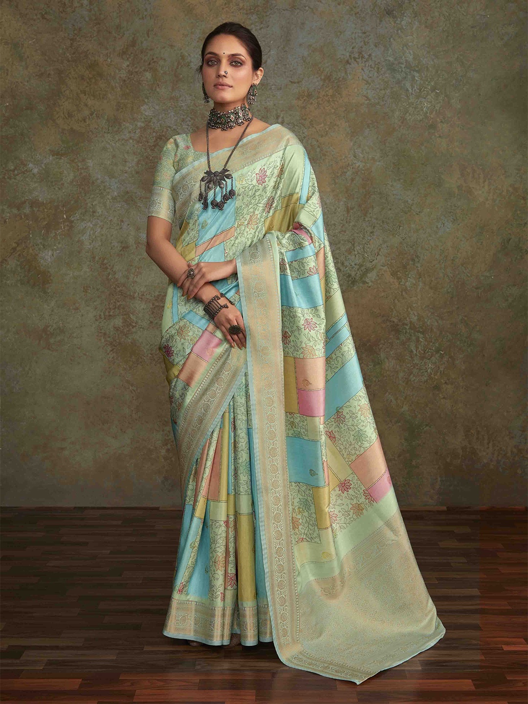 

KIMISHA Woven Design Zari Linen Blend Handloom Saree, Blue