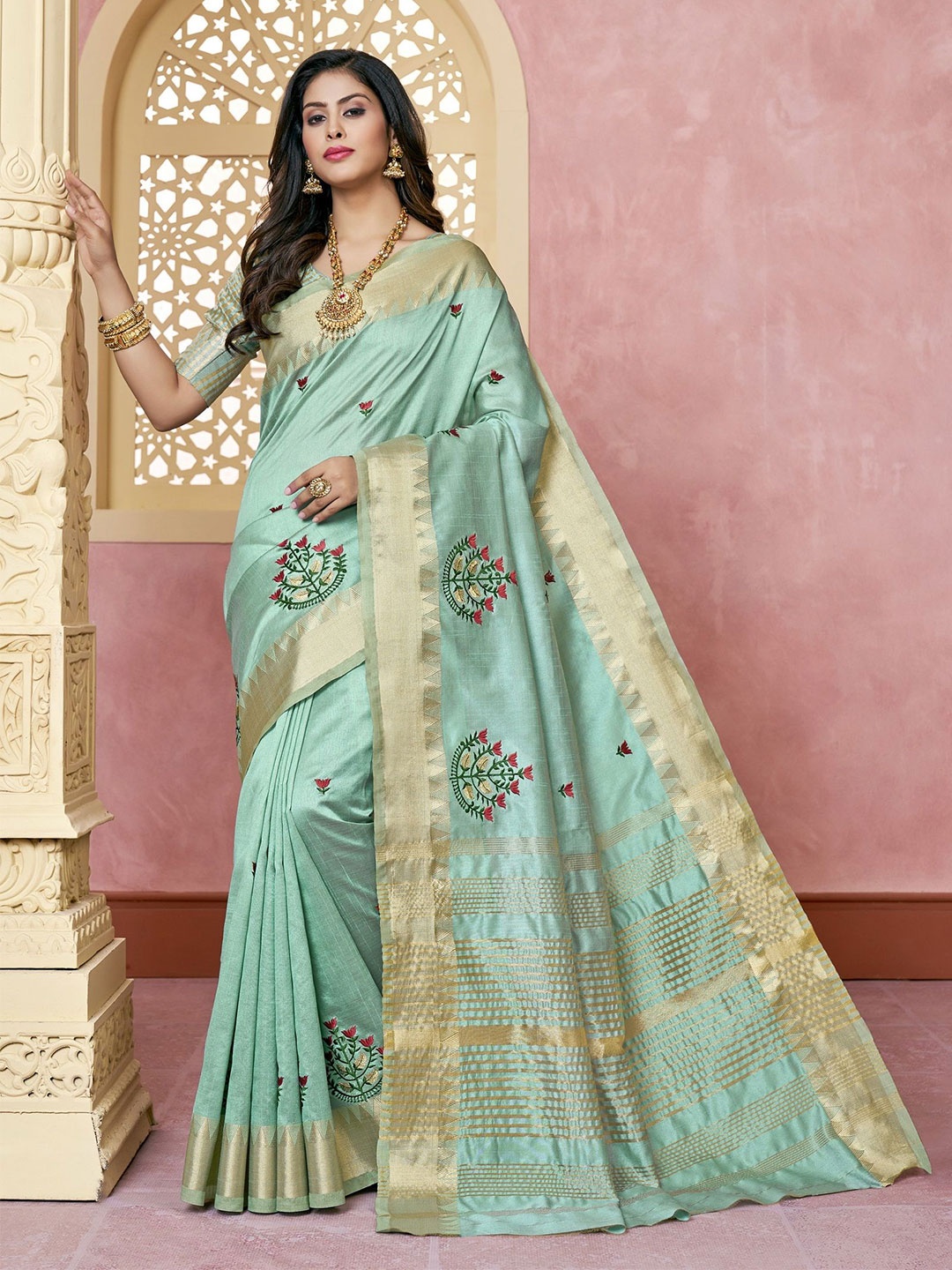 

DIVASTRI Floral Embroidered Silk Cotton Banarasi Saree, Turquoise blue