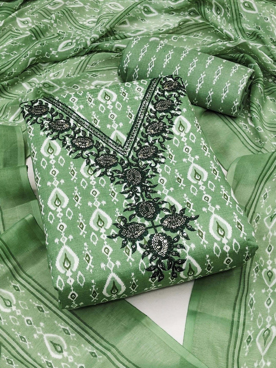 

Rangtulika Ethnic Motifs Printed Unstitched Dress Material, Green
