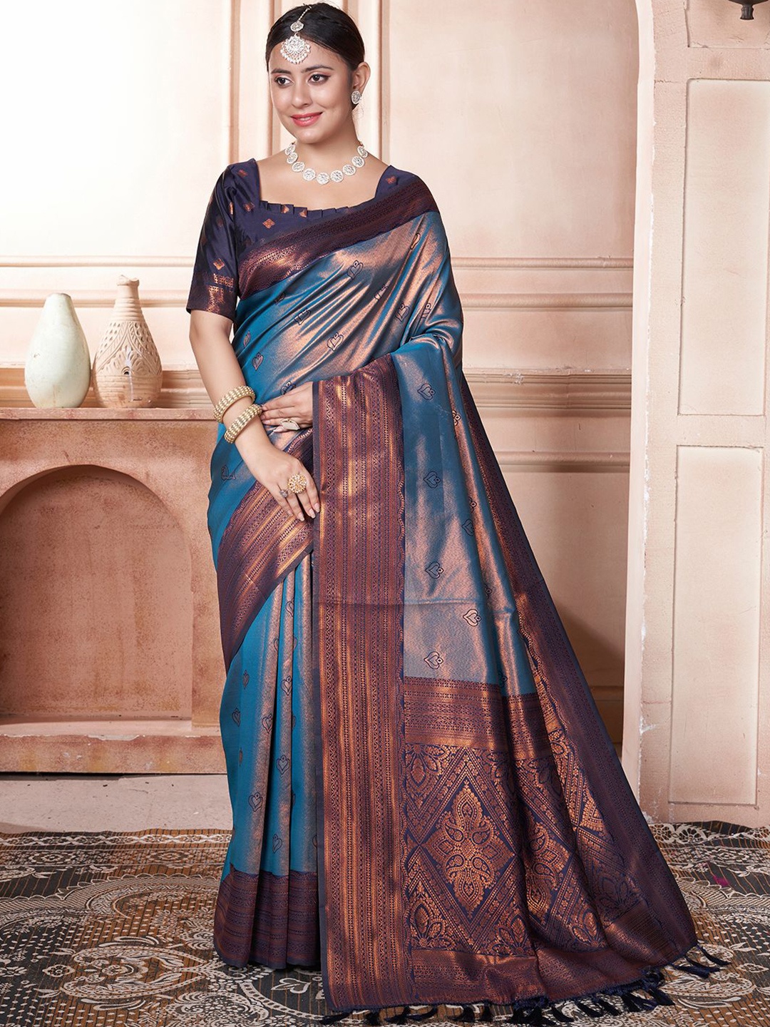 

DIVASTRI Woven Design Zari Silk Blend Kanjeevaram Saree, Teal