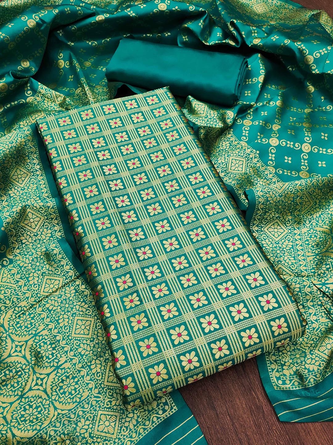 

SAINOOR Floral Woven Design Jacquard Unstitched Dress Material, Green