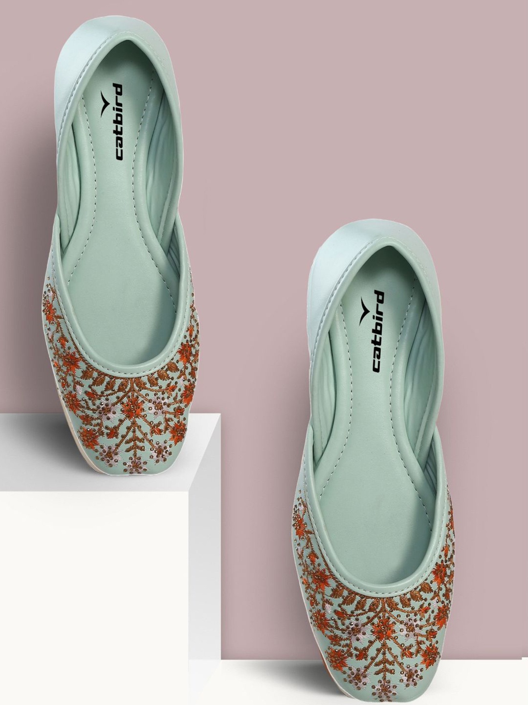 

CATBIRD Women Ethnic Mojaris with Embroidered Flats, Green