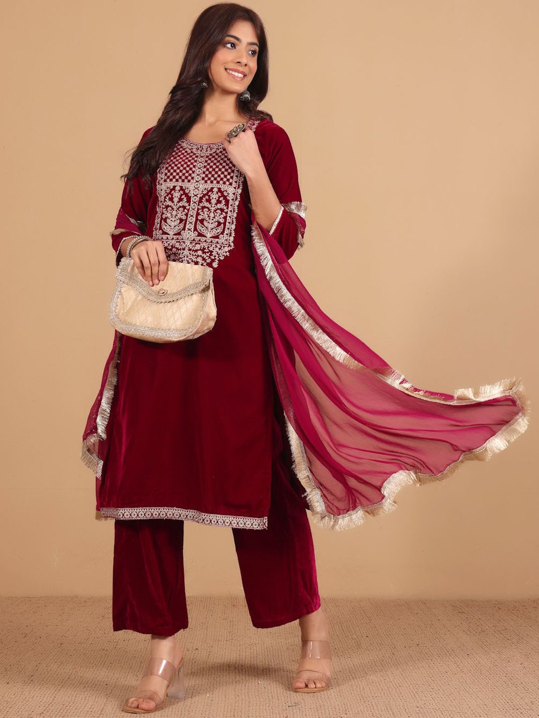 

House of Pataudi Embroidered Velvet Straight Kurta With Trousers And Dupatta, Burgundy