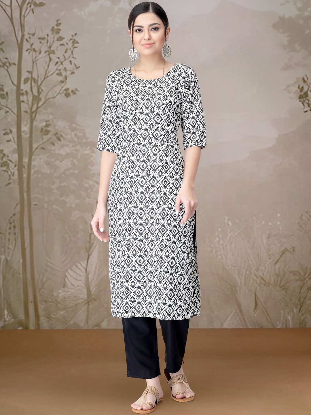 

Moda Rapido Geometric Printed Round Neck Straight Kurta With Trouser, Black