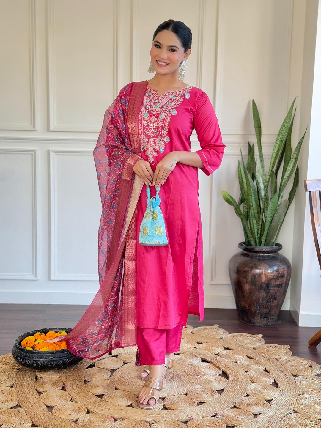 

Moda Rapido Women Ethnic Motifs Embroidered Regular Thread Work Kurta with Trousers & With Dupatta, Pink