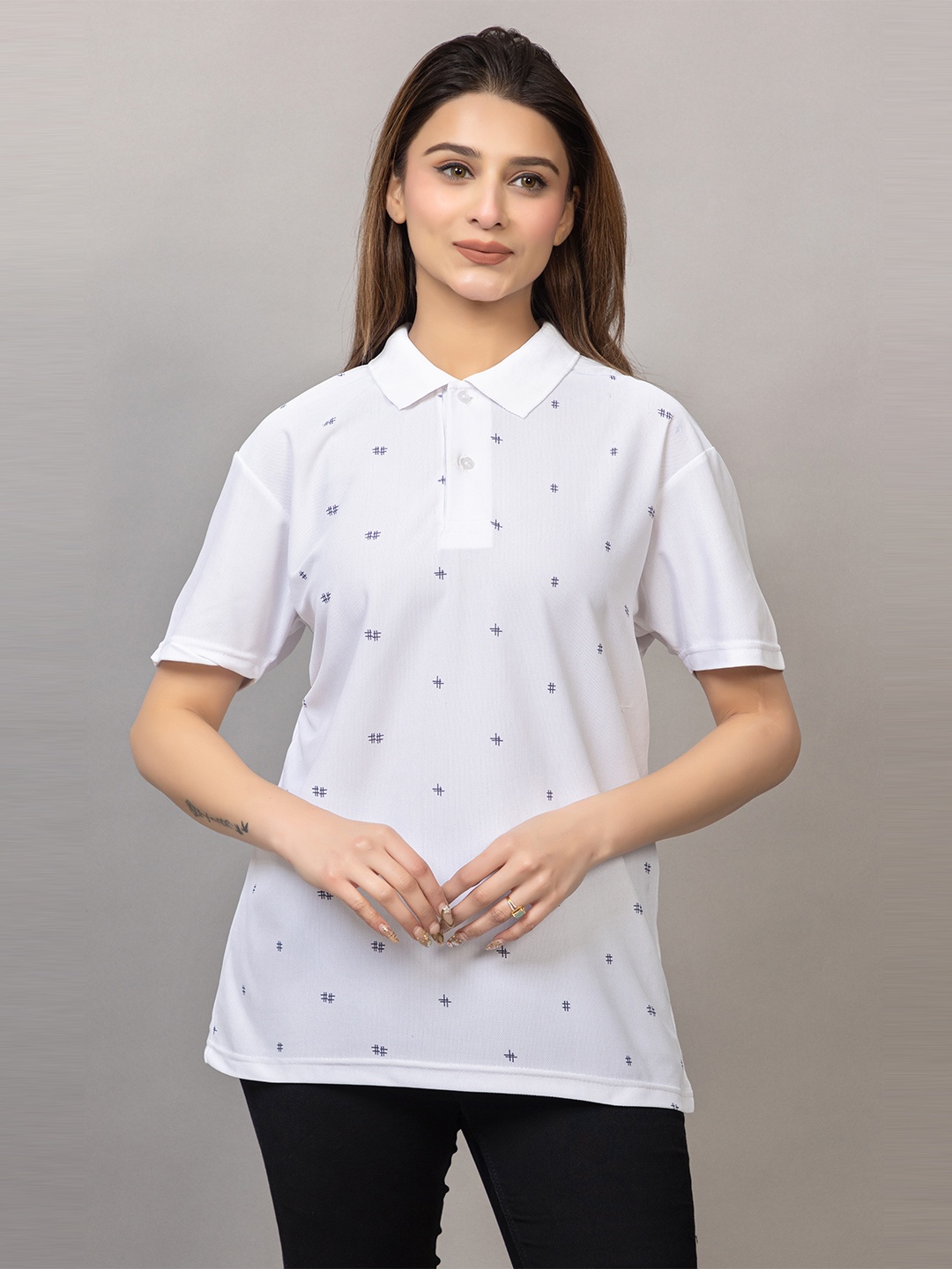 

Wool's Kart Women Geometric Printed Polo Collar Cotton T-shirt, White