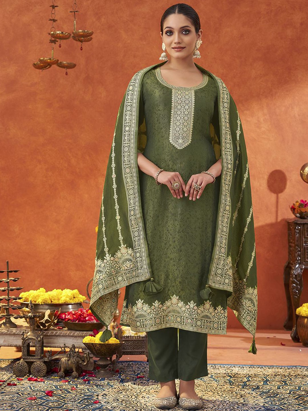 

KALINI Women Regular Kurta with Trousers & With Dupatta, Green