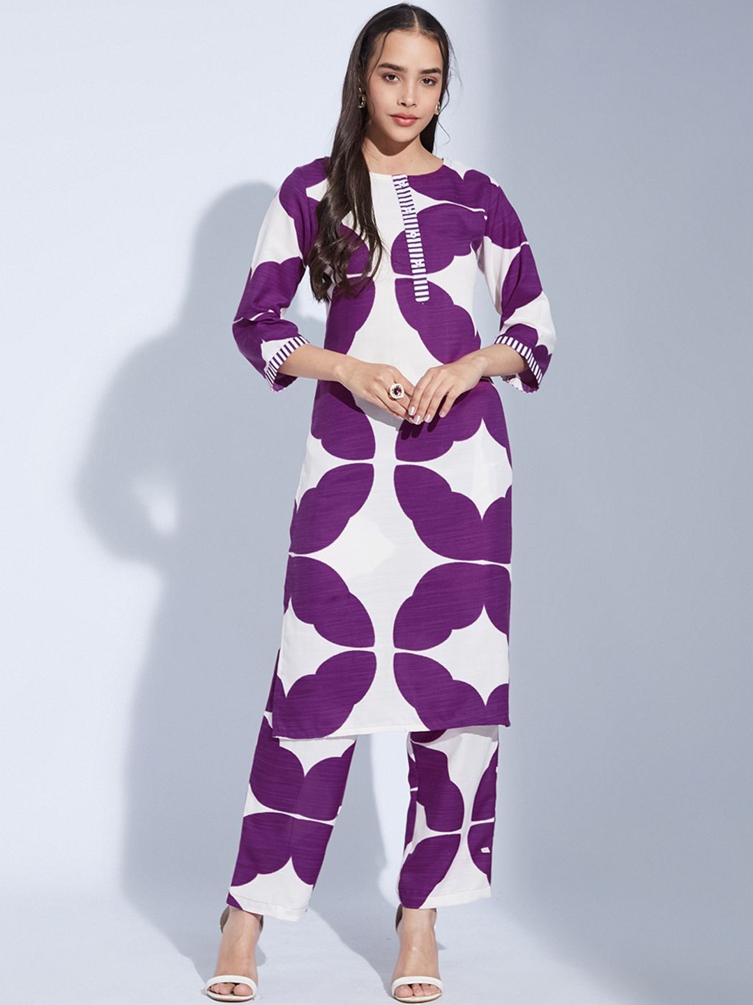 

KALINI Printed Round Neck Top With Trousers Co-Ords, White