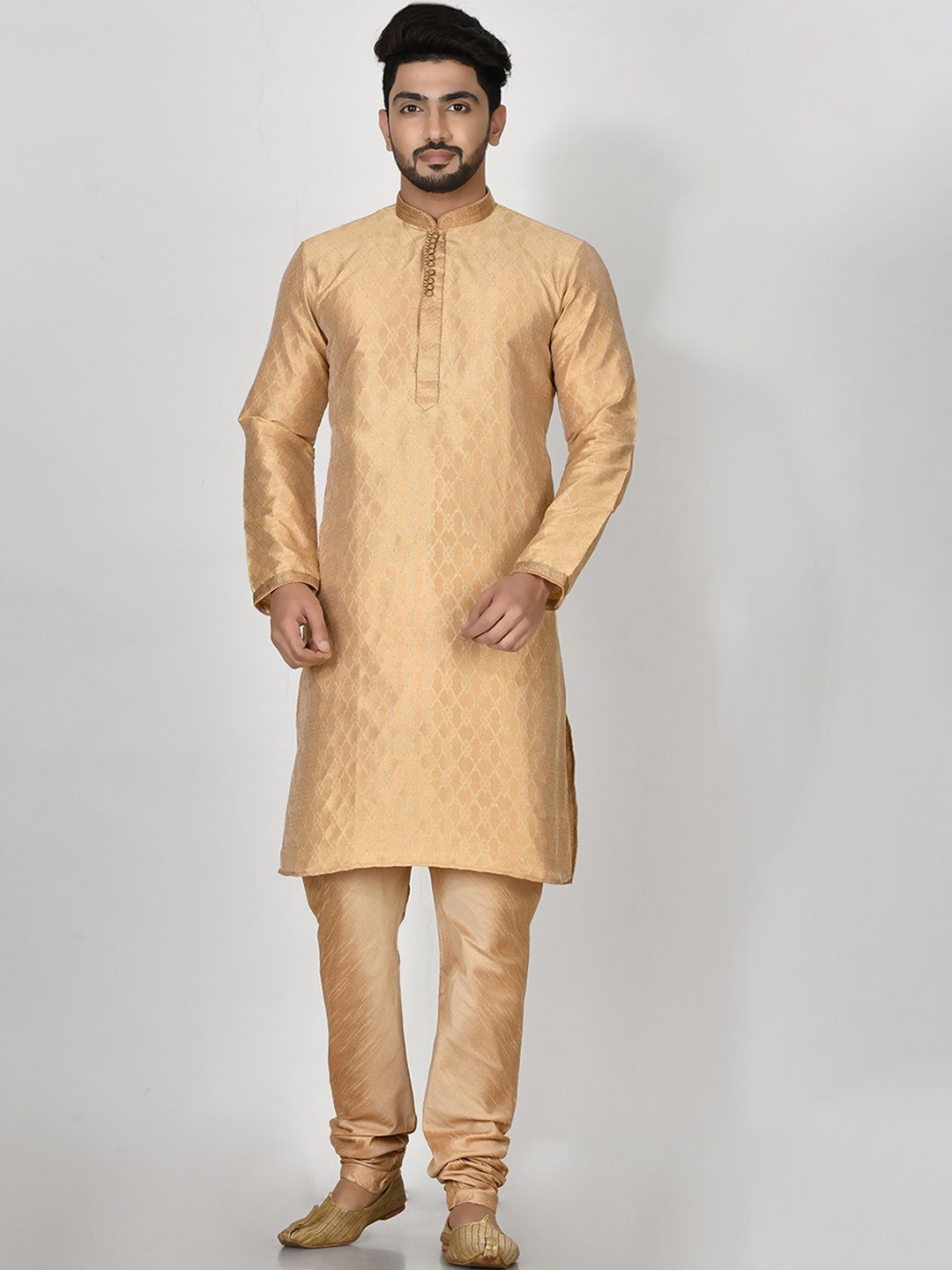 

RANAK Men Regular Kurta with Pyjamas, Gold